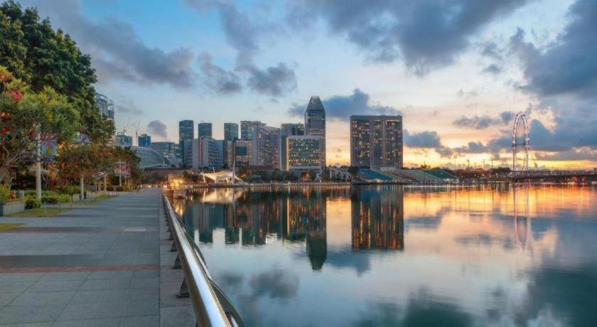 85 Garden Hotel Singapore