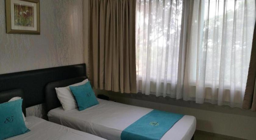 85 Garden Hotel
